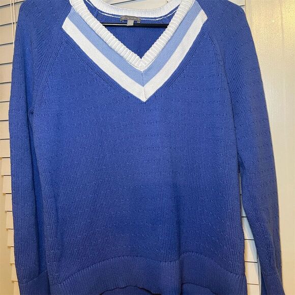 T. By Talbots Women's M Blue V-Neck‎ Cable Knit Pullover Sweater - Picture 1 of 9